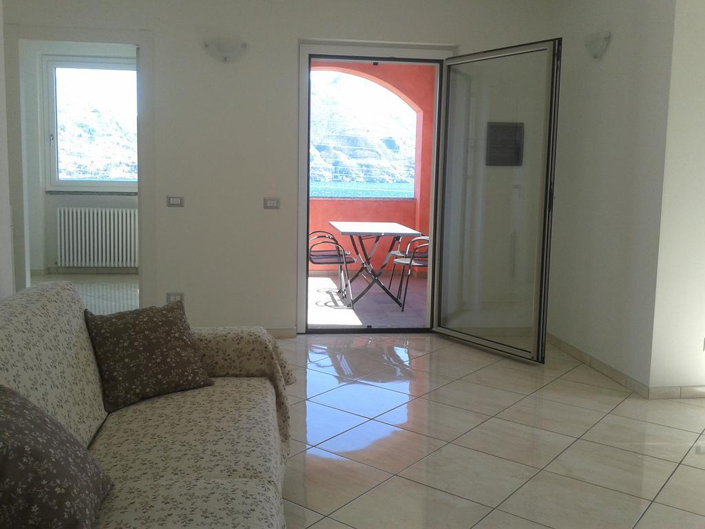 Villa Casa Azalea San Siro  Zimmer foto
